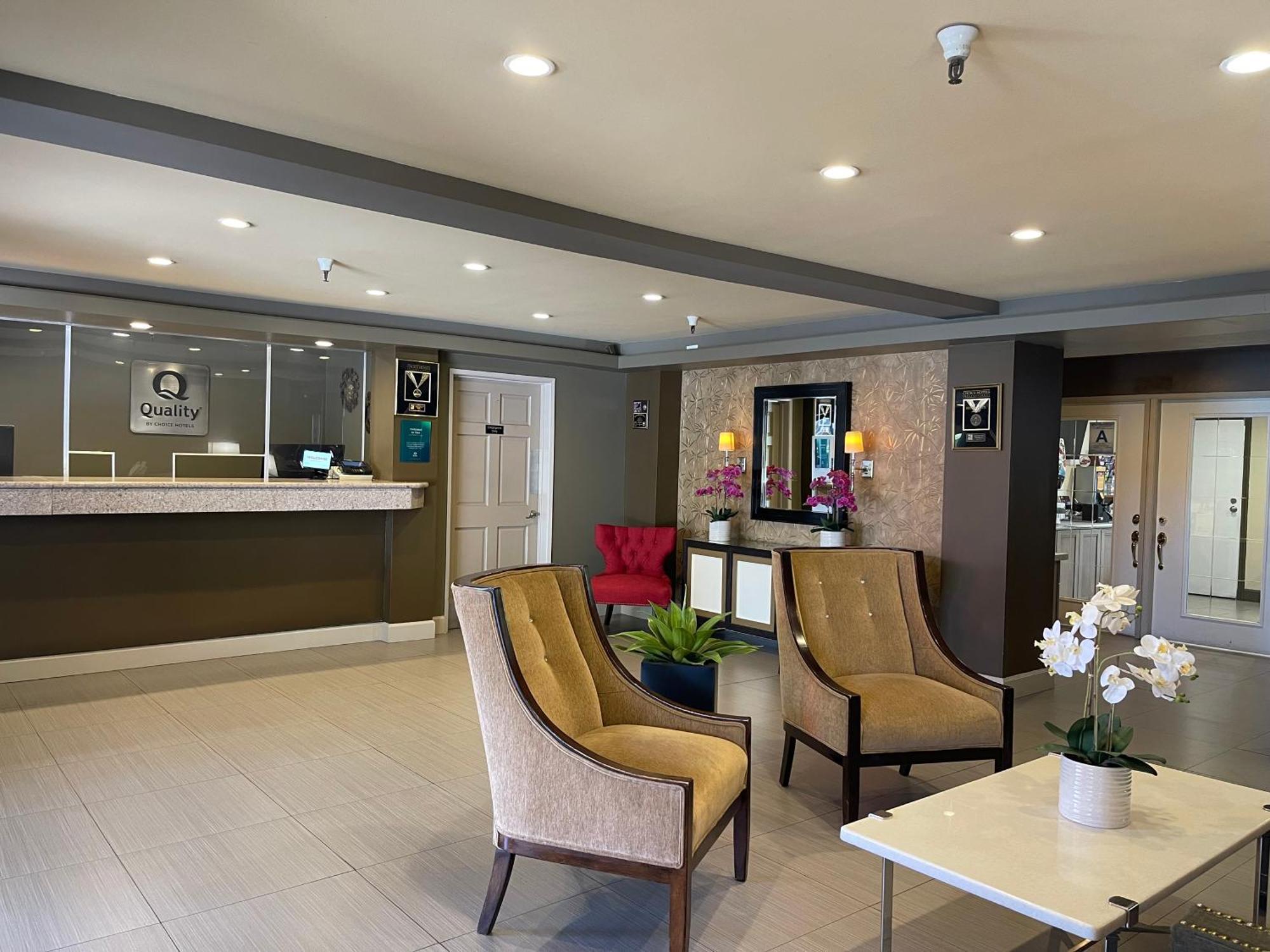 Quality Inn Ontario Airport Convention Center Bagian luar foto