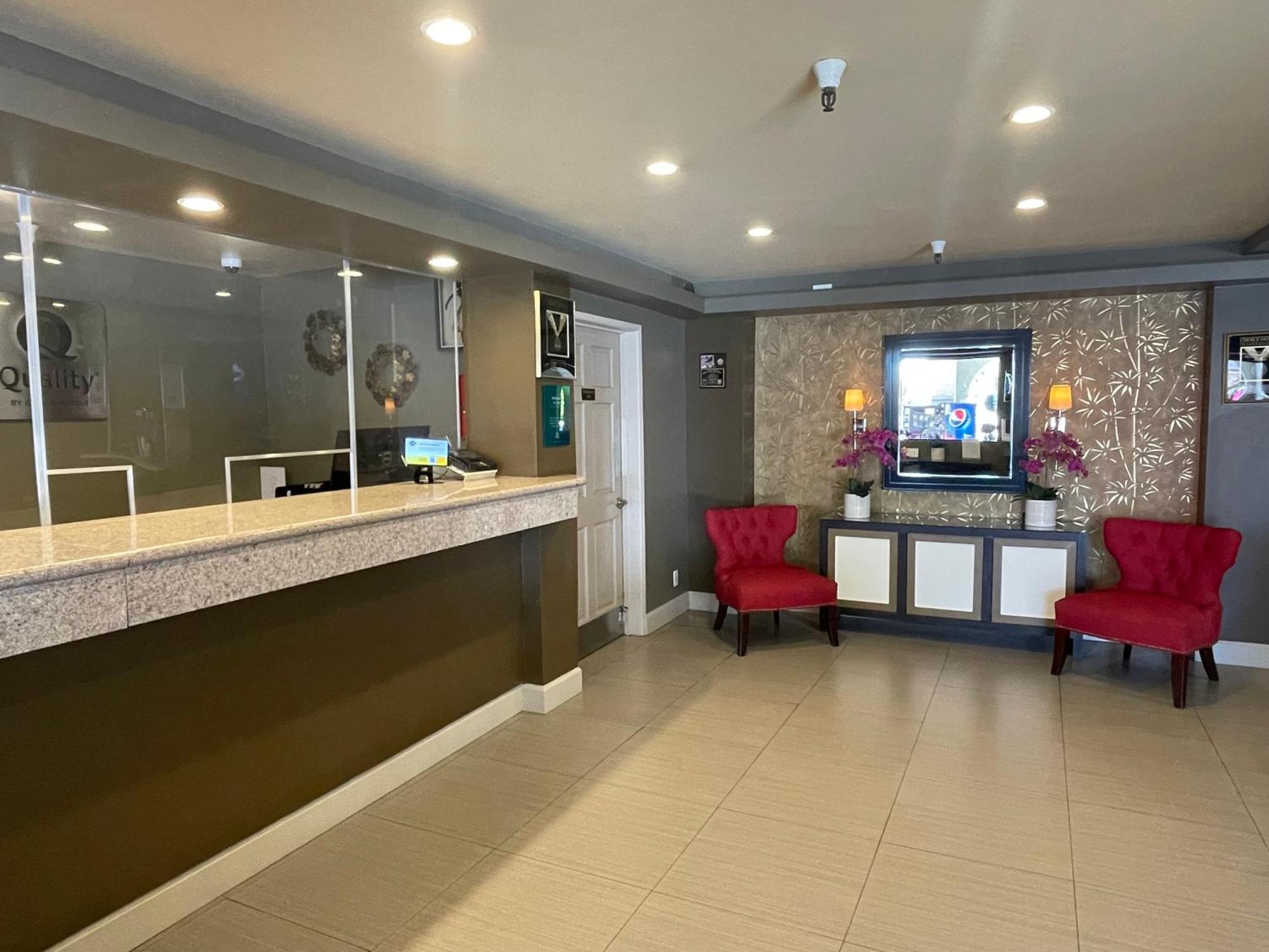 Quality Inn Ontario Airport Convention Center Bagian luar foto