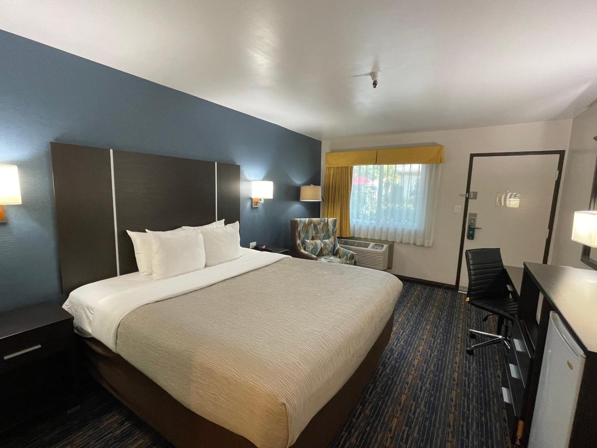 Quality Inn Ontario Airport Convention Center Bagian luar foto