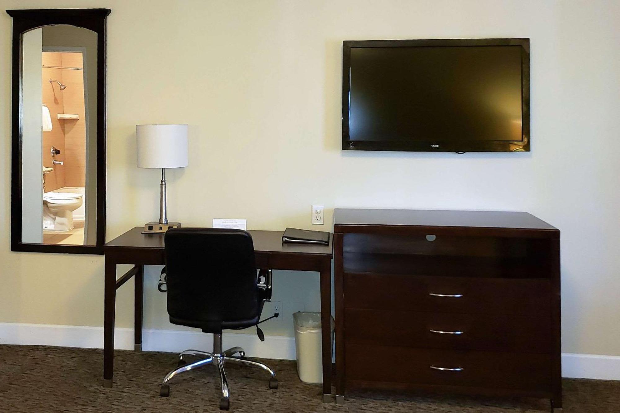 Quality Inn Ontario Airport Convention Center Bagian luar foto